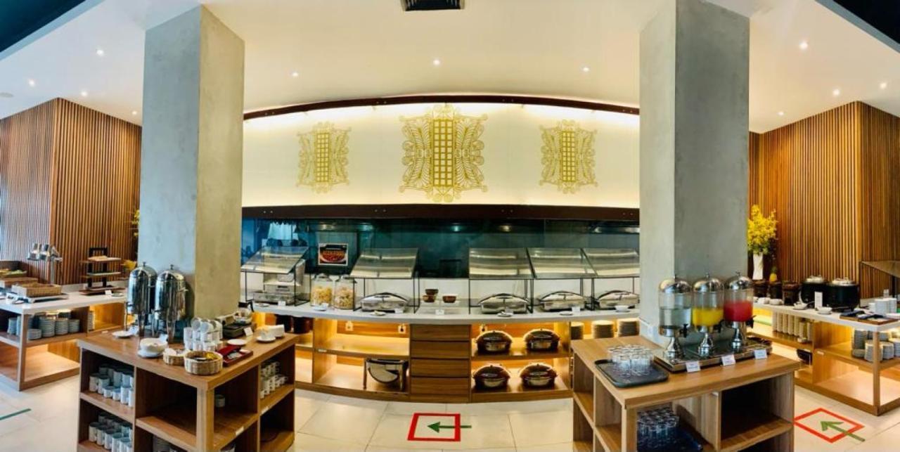 Kyriad Hotel Muraya Aceh Banda Aceh Exteriör bild