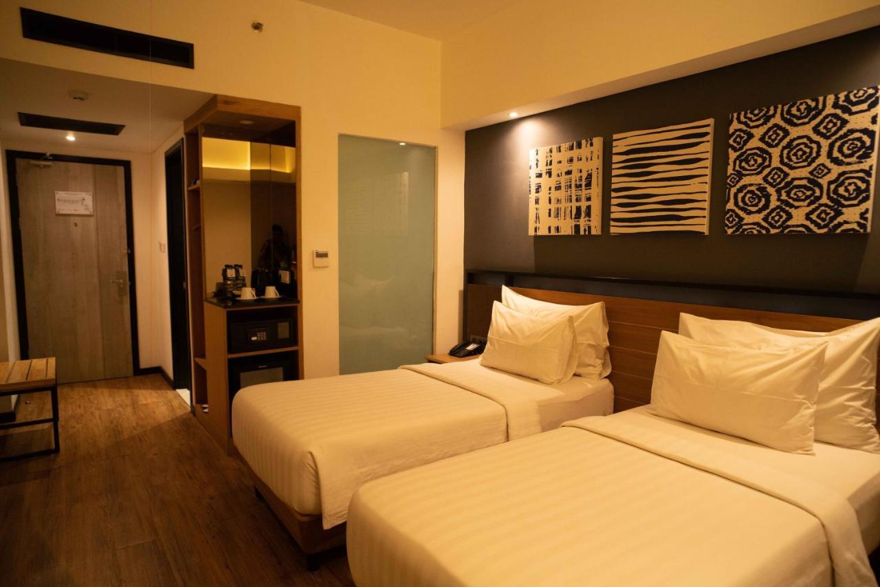 Kyriad Hotel Muraya Aceh Banda Aceh Exteriör bild