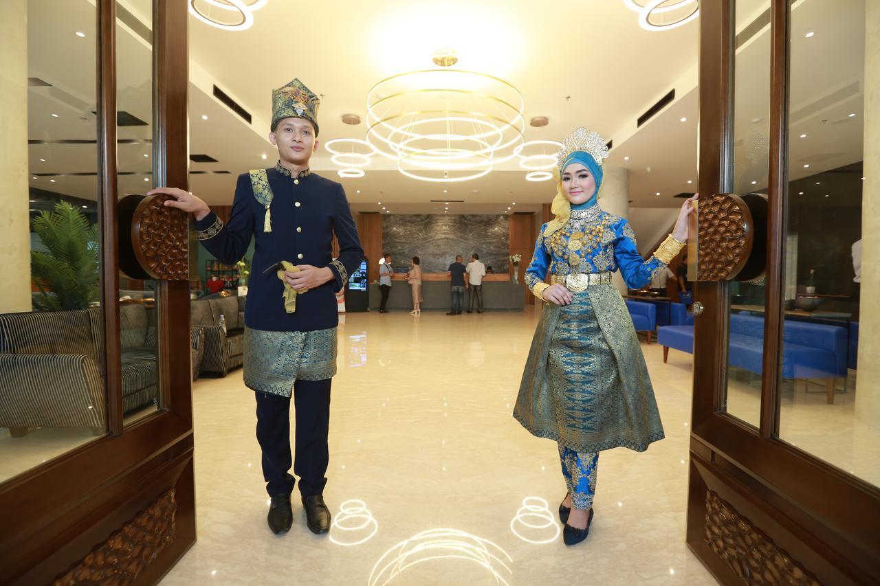 Kyriad Hotel Muraya Aceh Banda Aceh Exteriör bild
